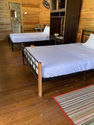 Camp Taveuni Hostel Matei Kültér fotó