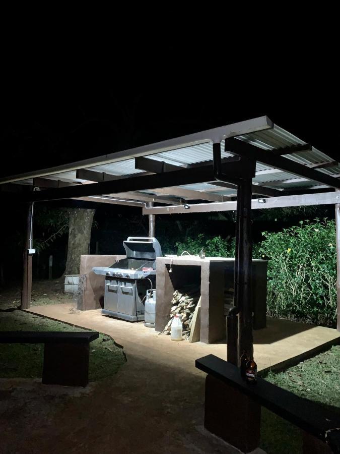 Camp Taveuni Hostel Matei Kültér fotó