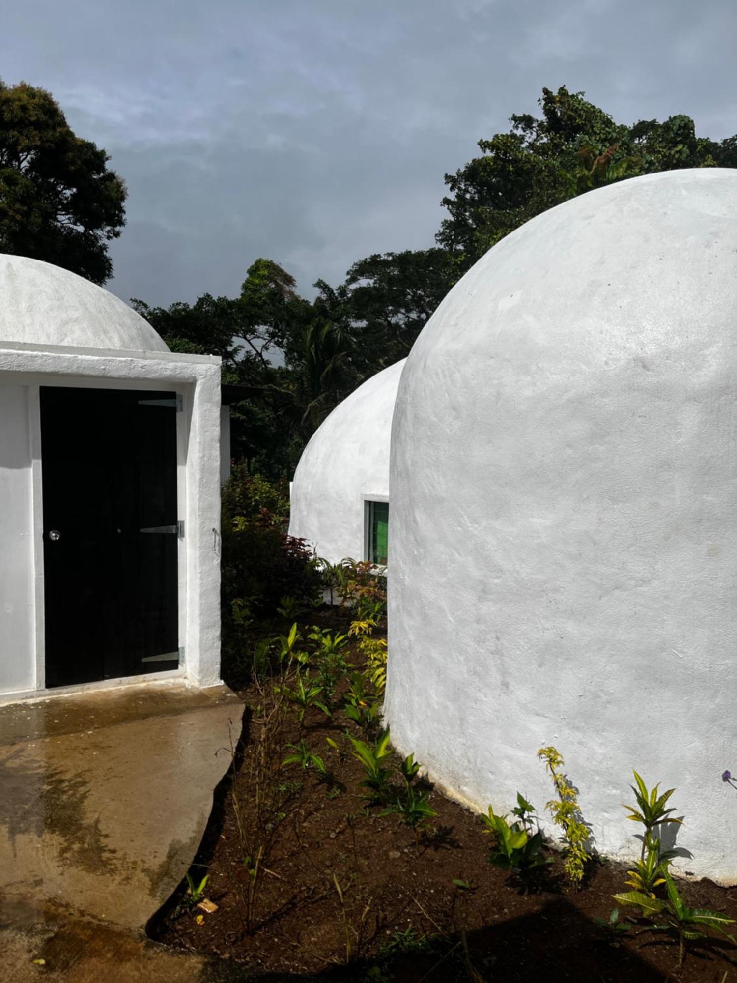 Camp Taveuni Hostel Matei Kültér fotó